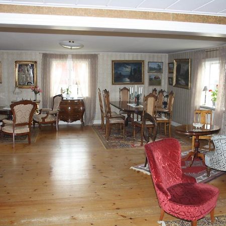 Ladugardens Pub & Sal Daire Enhorna Dış mekan fotoğraf